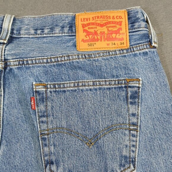 Levi's Jeans Men's 34x34 Fits 34x32 Blue 501 Straight Button Fly Denim - Picture 4 of 11